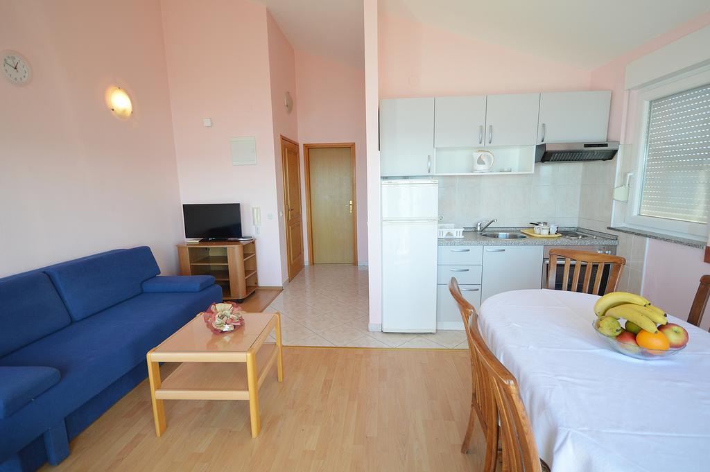Apartments Danijela 2 Sukošan 客房 照片