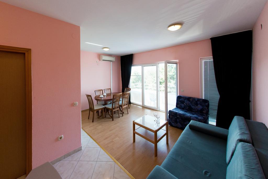Apartments Danijela 2 Sukošan 外观 照片